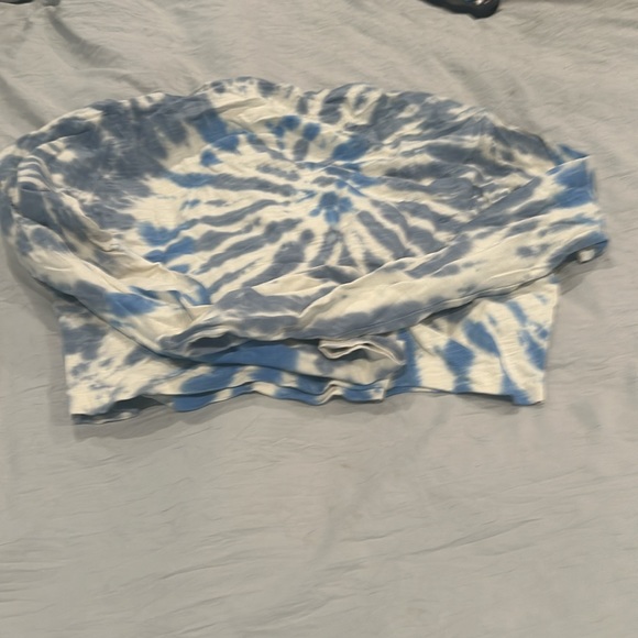 PAM & GELA blue & white, cropped, ltie-dye top. Size P - Picture 5 of 9